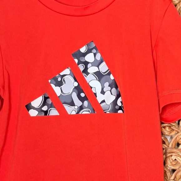 Boys orange-red ADIDAS shirt (size 5) - Picture 2 of 2